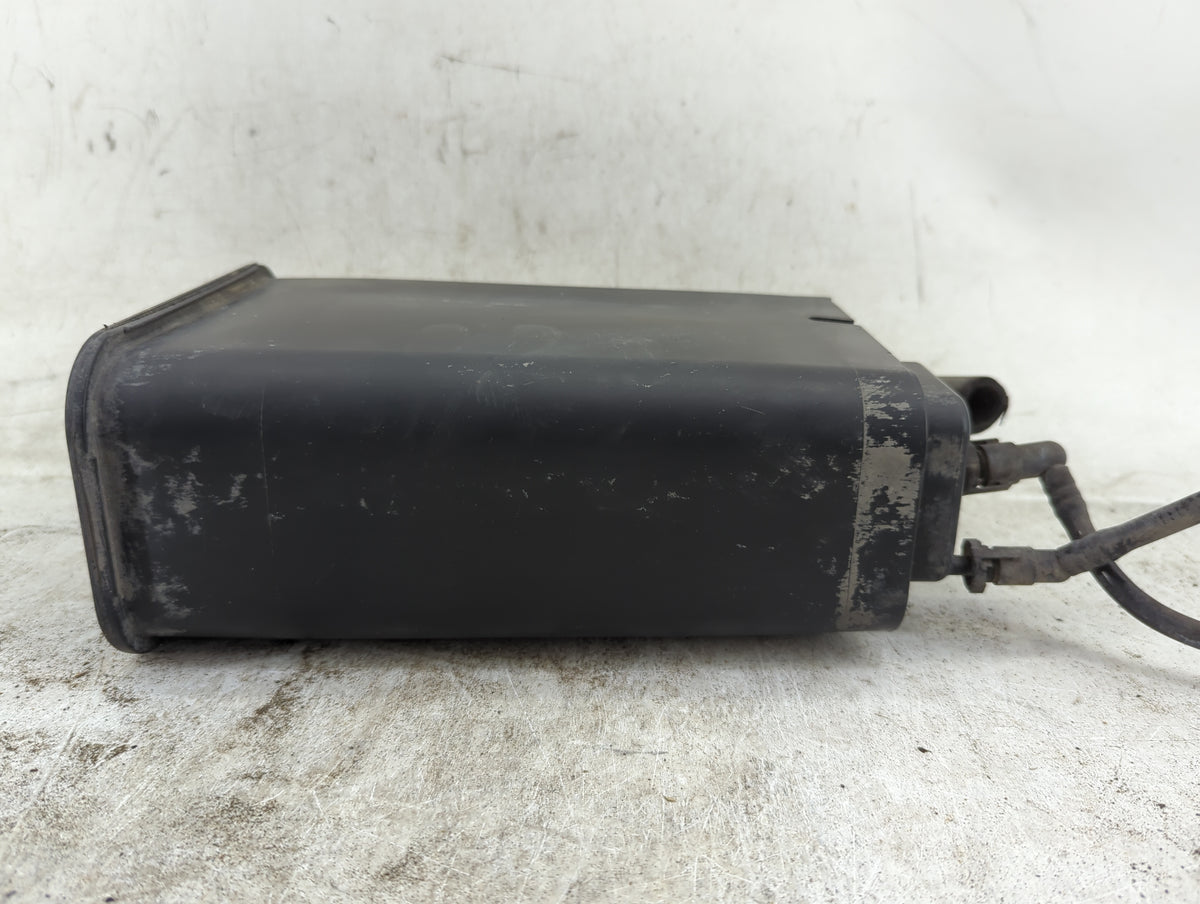 1999 Chevrolet Astro Fuel Vapor Charcoal Canister - Oemusedautoparts1.com