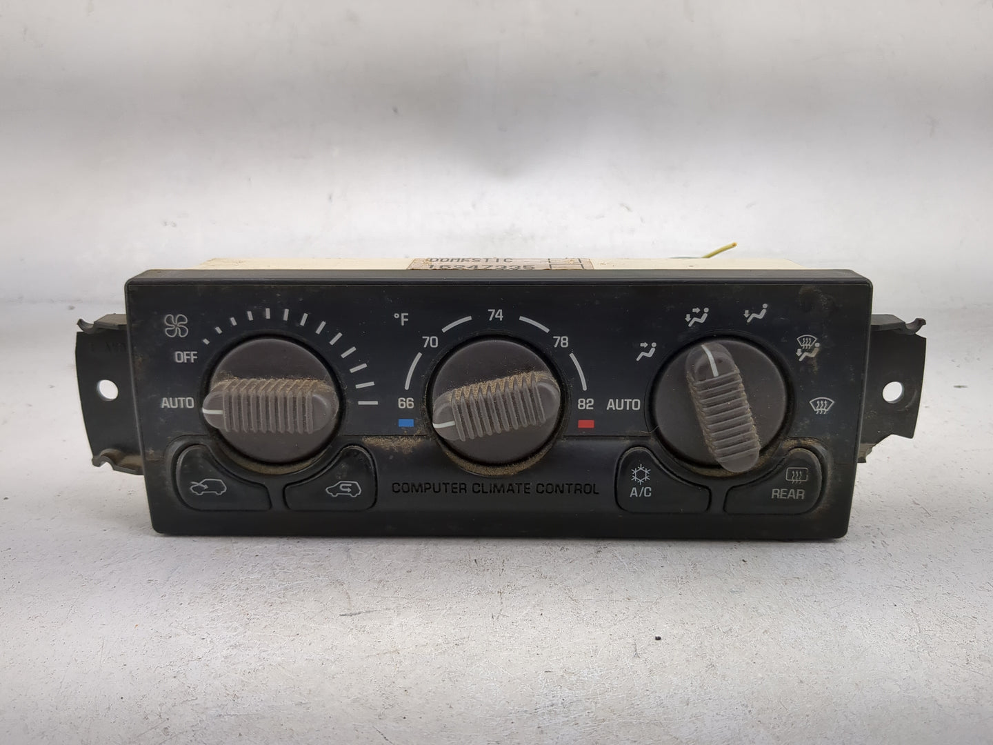 1999 Chevrolet Blazer Climate Control Module Temperature AC/Heater Replacement P/N:16247335 Fits OEM Used Auto Parts - Oemus
