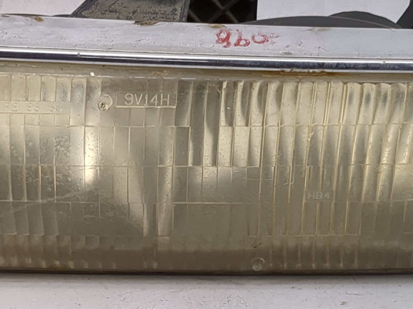 1999 Chevrolet Blazer Passenger Right Oem Head Light Headlight Lamp 1481252 - Oemusedautoparts1.com
