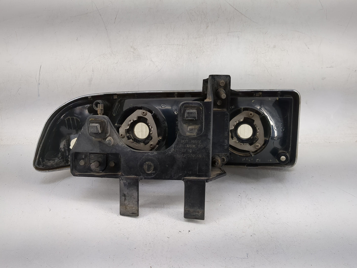 1999 Chevrolet Blazer Passenger Right Oem Head Light Headlight Lamp 1481252 - Oemusedautoparts1.com