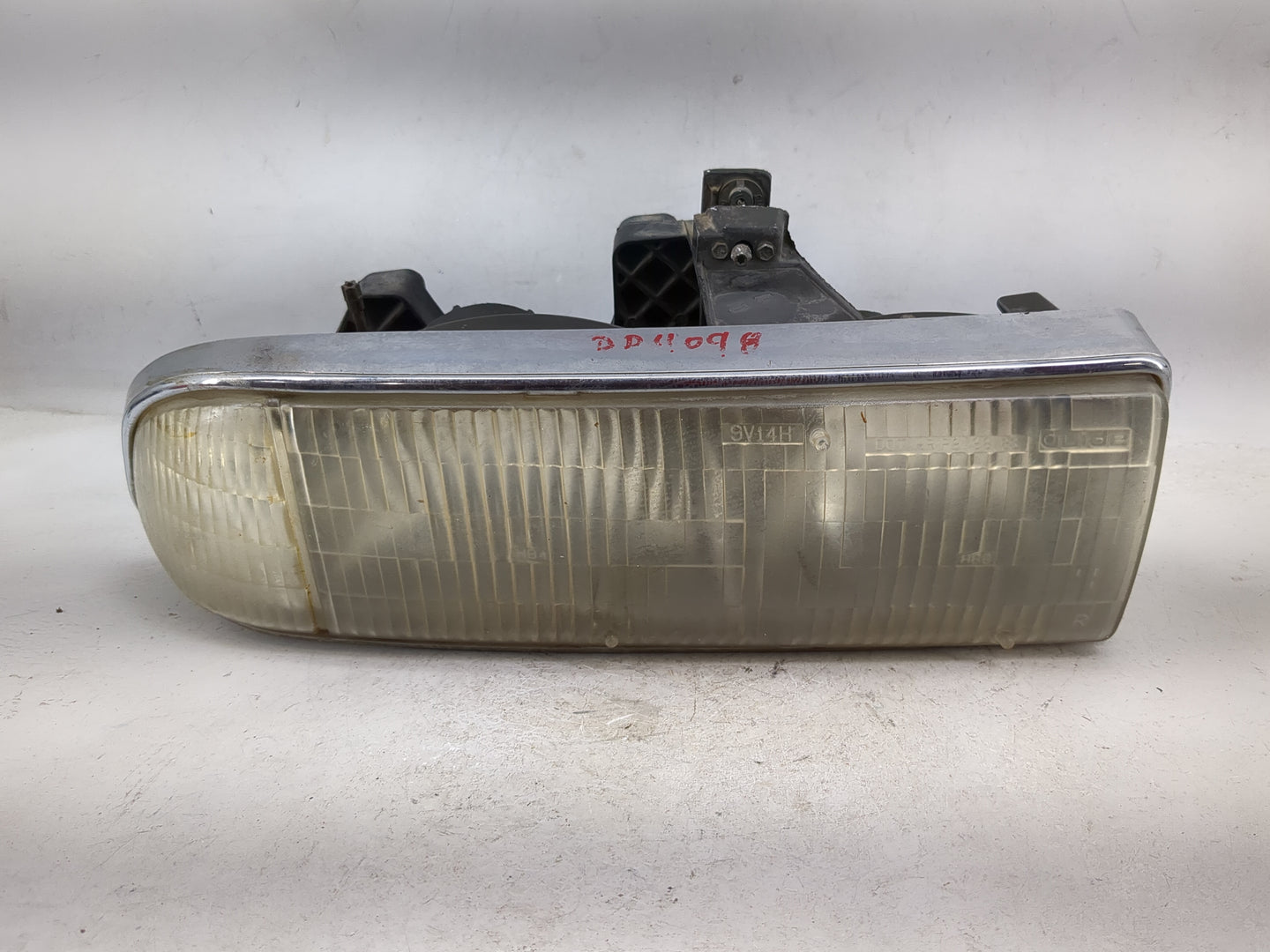 1999 Chevrolet Blazer Passenger Right Oem Head Light Headlight Lamp - Oemusedautoparts1.com