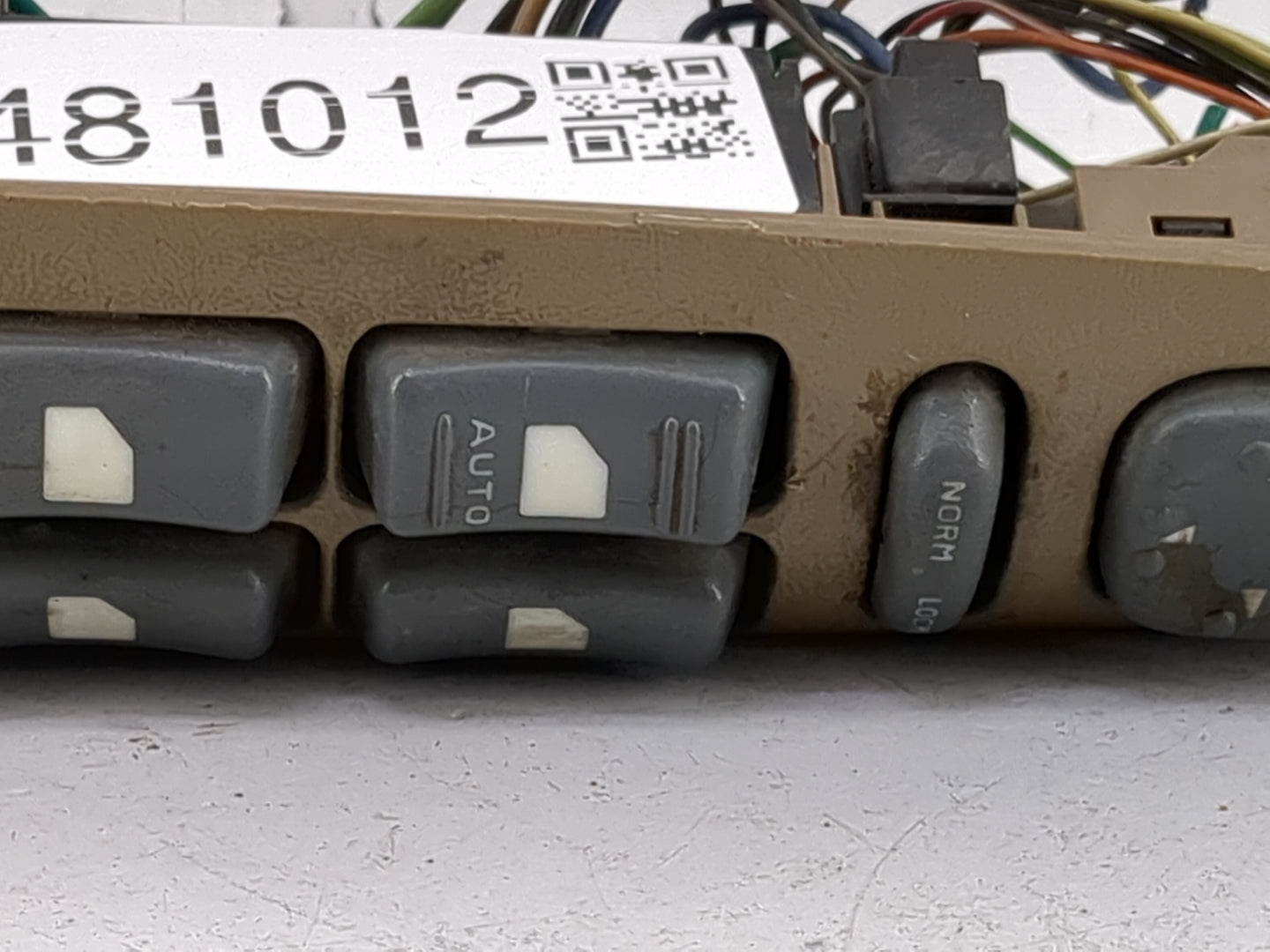 1999 Chevrolet Blazer S10 Master Power Window Switch Replacement Driver Side Left P/N:15013093 3108A Fits OEM Used Auto Part