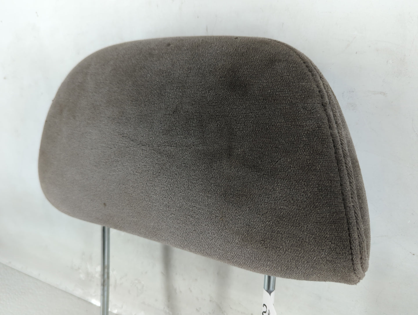 1999 Chevrolet C1500 Headrest Head Rest Front Driver Passenger Seat Fits OEM Used Auto Parts - Oemusedautoparts1.com