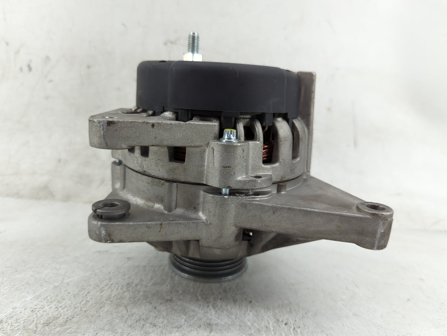 1999 Chevrolet Camaro Alternator Replacement Generator Charging Assembly Engine OEM P/N:22301188 Fits OEM Used Auto Parts - 