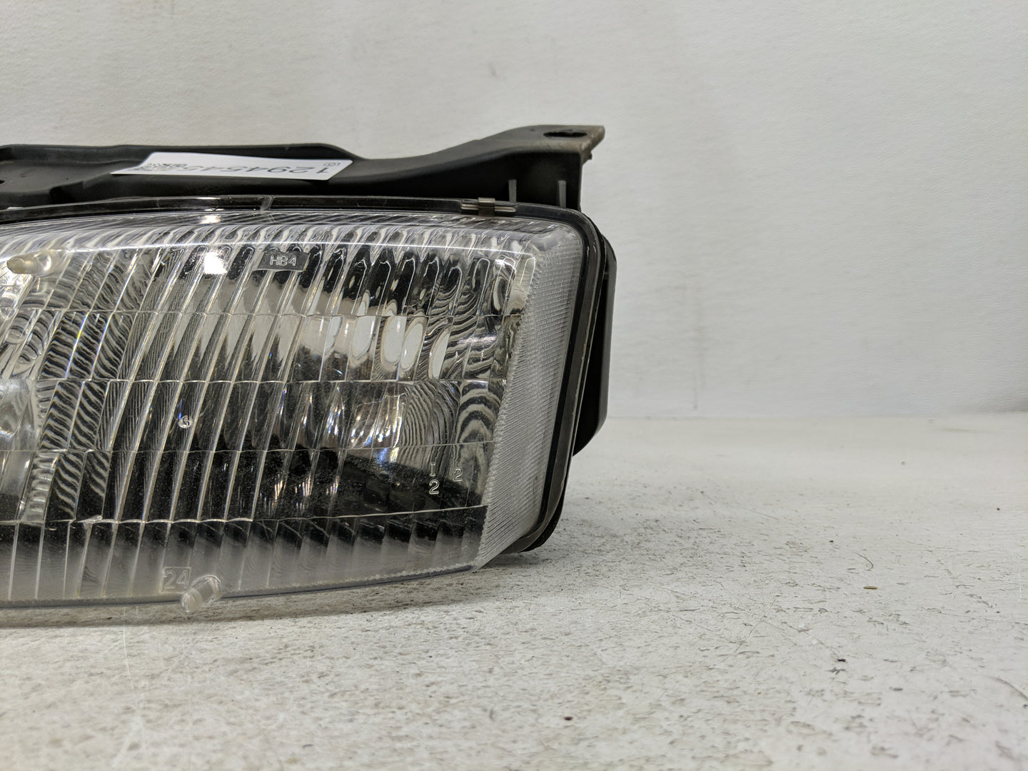 1995-1999 Chevrolet Cavalier Driver Left Oem Head Light Headlight Lamp - Oemusedautoparts1.com