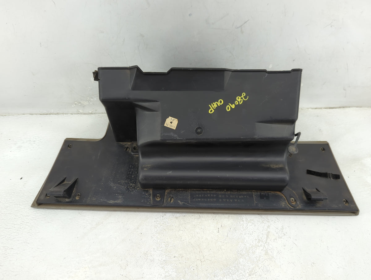 1999 Chevrolet Ck Passenger Glove Box Door Storage Compartment - Oemusedautoparts1.com