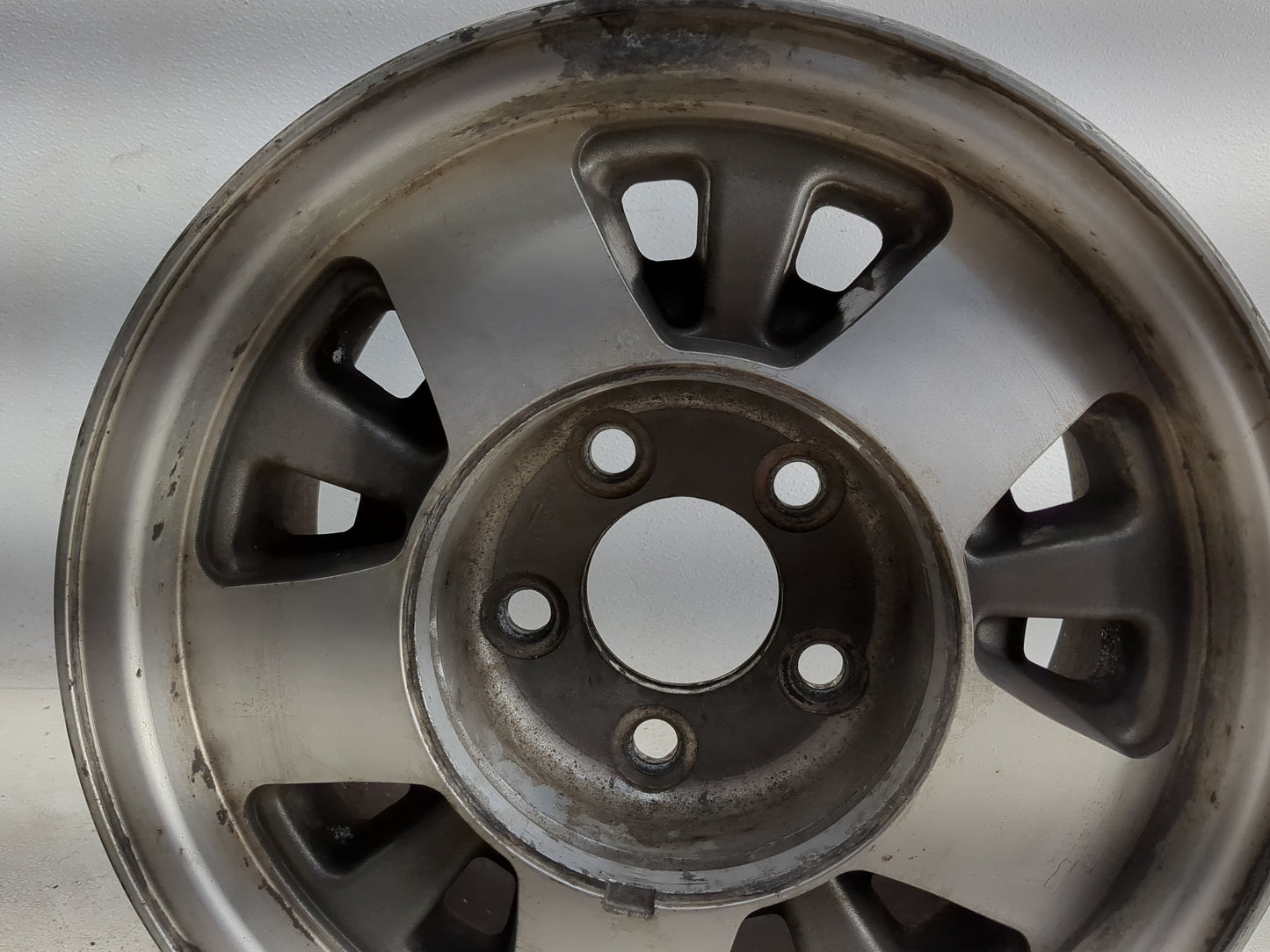 Chevrolet Equinox Oem Wheel Rim 1318333 - Oemusedautoparts1.com