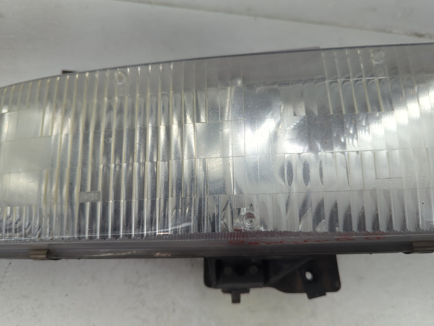 1996 Chevrolet Express 2500 Driver Left Oem Head Light Headlight Lamp - Oemusedautoparts1.com