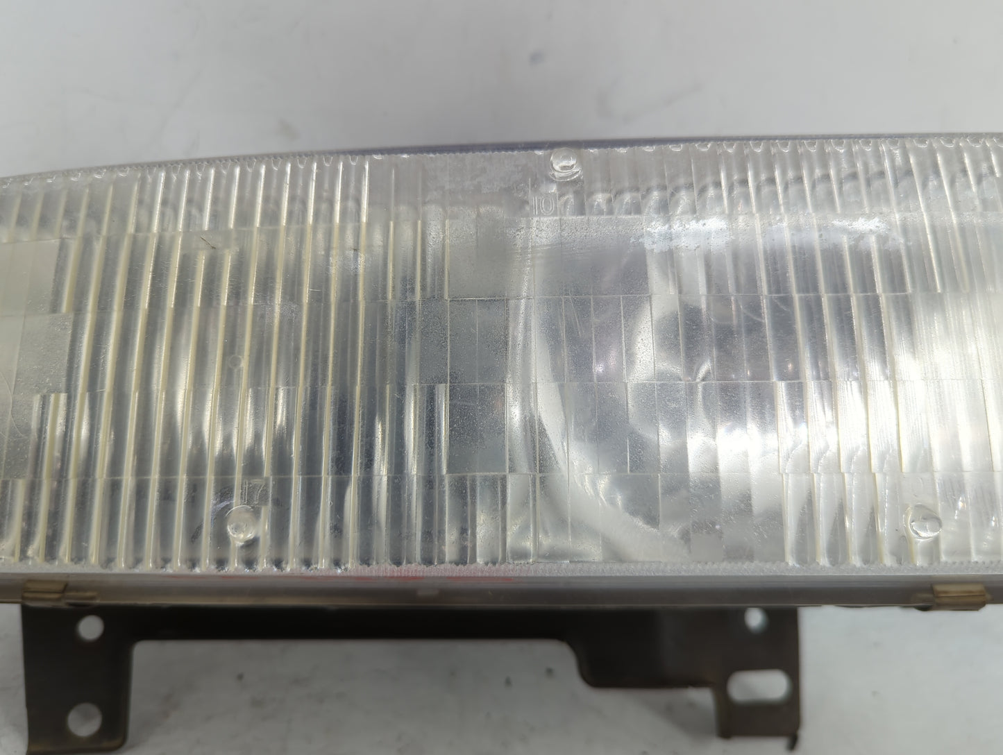 1996-1999 Chevrolet Express 2500 Tail Light Assembly Passenger Right OEM Fits Fits 1996 1997 1998 1999 OEM Used Auto Parts -
