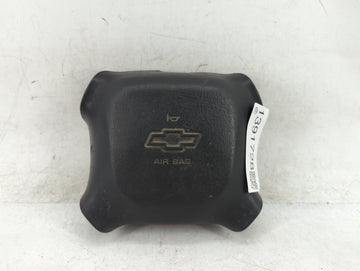 1998-2000 Chevrolet Express 2500 Air Bag Driver Left Steering Wheel Mounted Fits Fits 1998 1999 2000 OEM Used Auto Parts - O