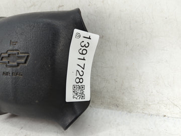 1998-2000 Chevrolet Express 2500 Air Bag Driver Left Steering Wheel Mounted Fits Fits 1998 1999 2000 OEM Used Auto Parts
