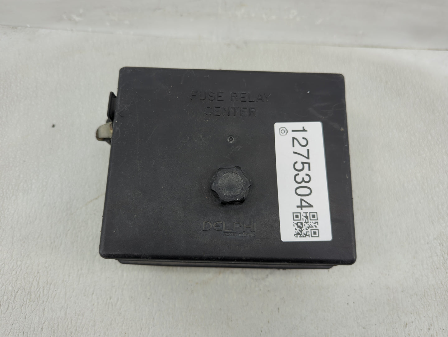 1999 Chevrolet S10 Fusebox Fuse Box Panel Relay Module P/N:15328925 Fits OEM Used Auto Parts - Oemusedautoparts1.com