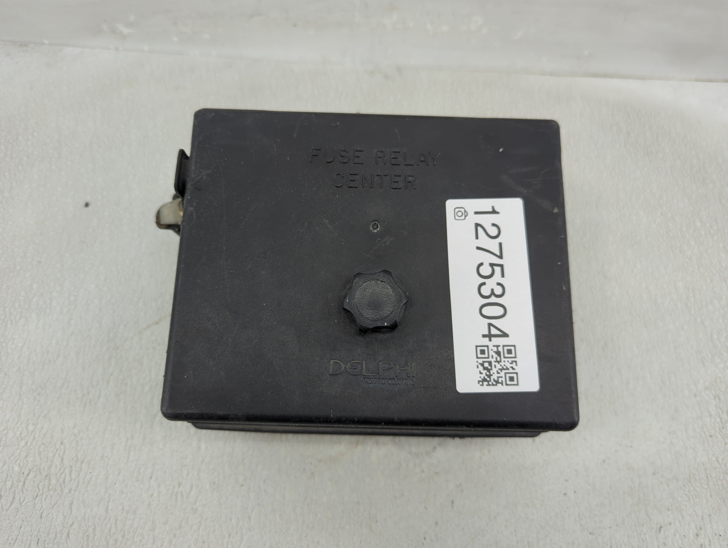 1999 Chevrolet S10 Fusebox Fuse Box Panel Relay Module P/N:15328925 Fits OEM Used Auto Parts - Oemusedautoparts1.com