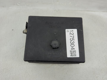 1999 Chevrolet S10 Fusebox Fuse Box Panel Relay Module P/N:15328925 Fits OEM Used Auto Parts - Oemusedautoparts1.com