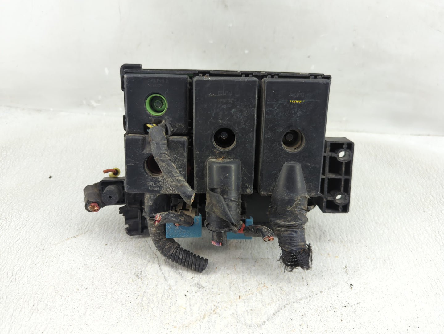 1999 Chevrolet S10 Fusebox Fuse Box Panel Relay Module P/N:15328925 Fits OEM Used Auto Parts - Oemusedautoparts1.com