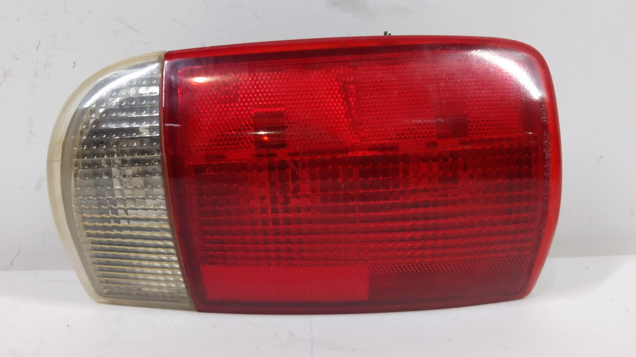 1999 Chevrolet S10 Tail Light Assembly Driver Left OEM P/N:16516093 16518499 Fits OEM Used Auto Parts - Oemusedautoparts1.co