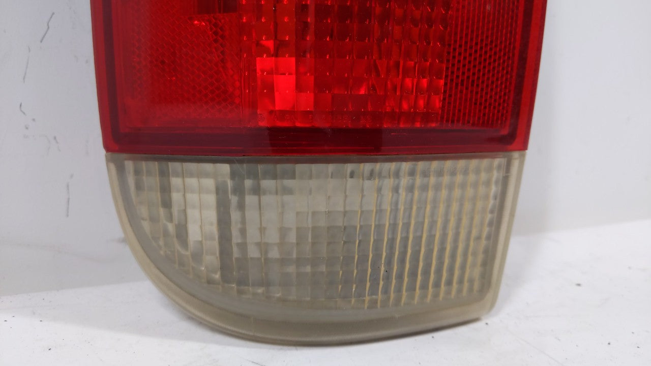 1999 Chevrolet S10 Tail Light Assembly Driver Left OEM P/N:16516093 16518499 Fits OEM Used Auto Parts - Oemusedautoparts1.co