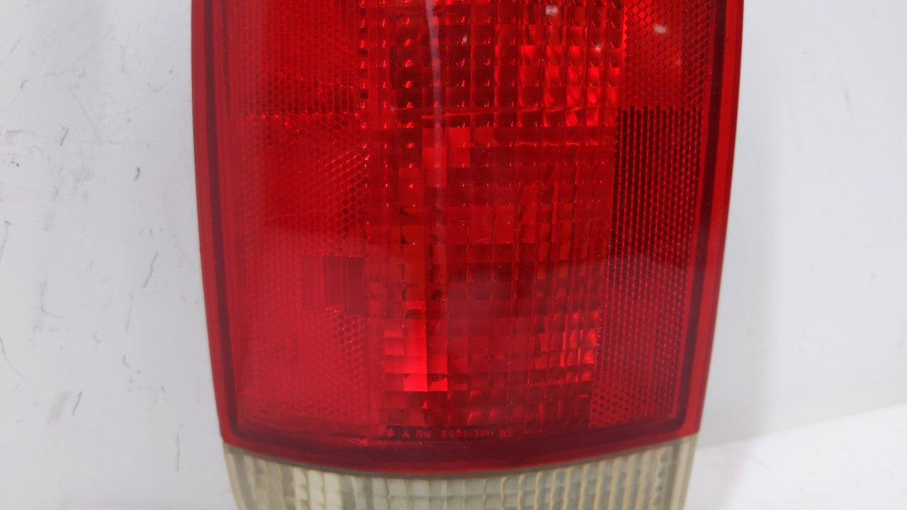 1999 Chevrolet S10 Tail Light Assembly Driver Left OEM P/N:16516093 16518499 Fits OEM Used Auto Parts - Oemusedautoparts1.co