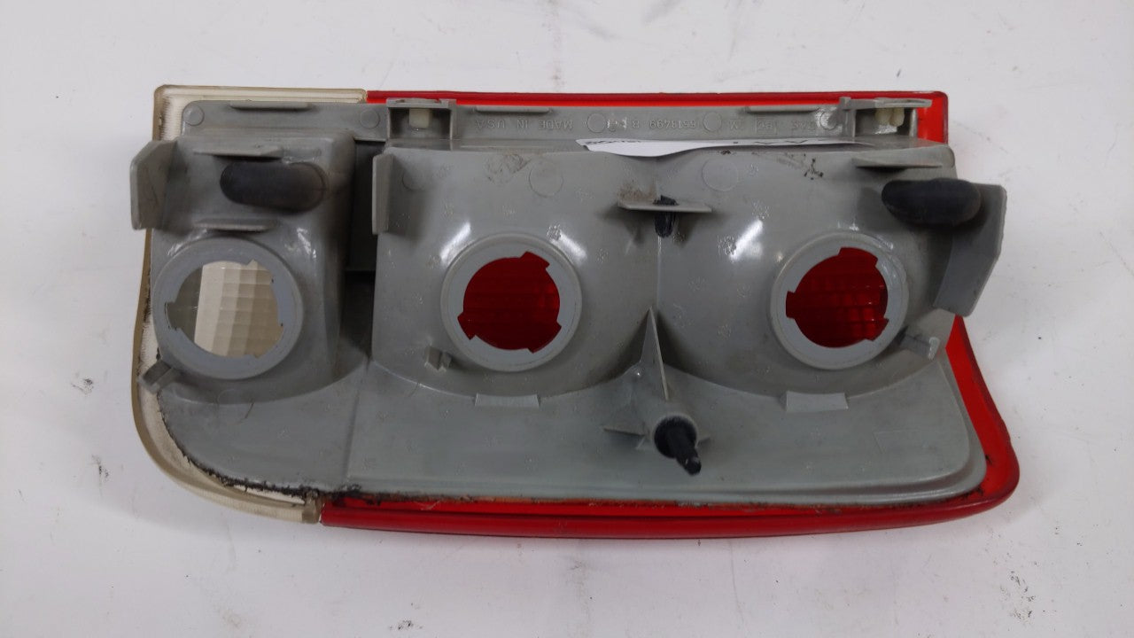 1999 Chevrolet S10 Tail Light Assembly Driver Left OEM P/N:16516093 16518499 Fits OEM Used Auto Parts - Oemusedautoparts1.co