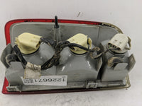 1999 Chevrolet S10 Blazer Tail Light Assembly Driver Left OEM P/N:16518499 Fits OEM Used Auto Parts - Oemusedautoparts1.com