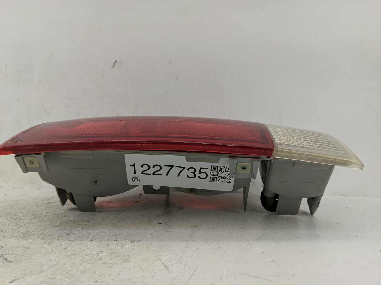 1999 Chevrolet S10 Blazer Tail Light Assembly Passenger Right OEM P/N:16518499 Fits OEM Used Auto Parts - Oemusedautoparts1.