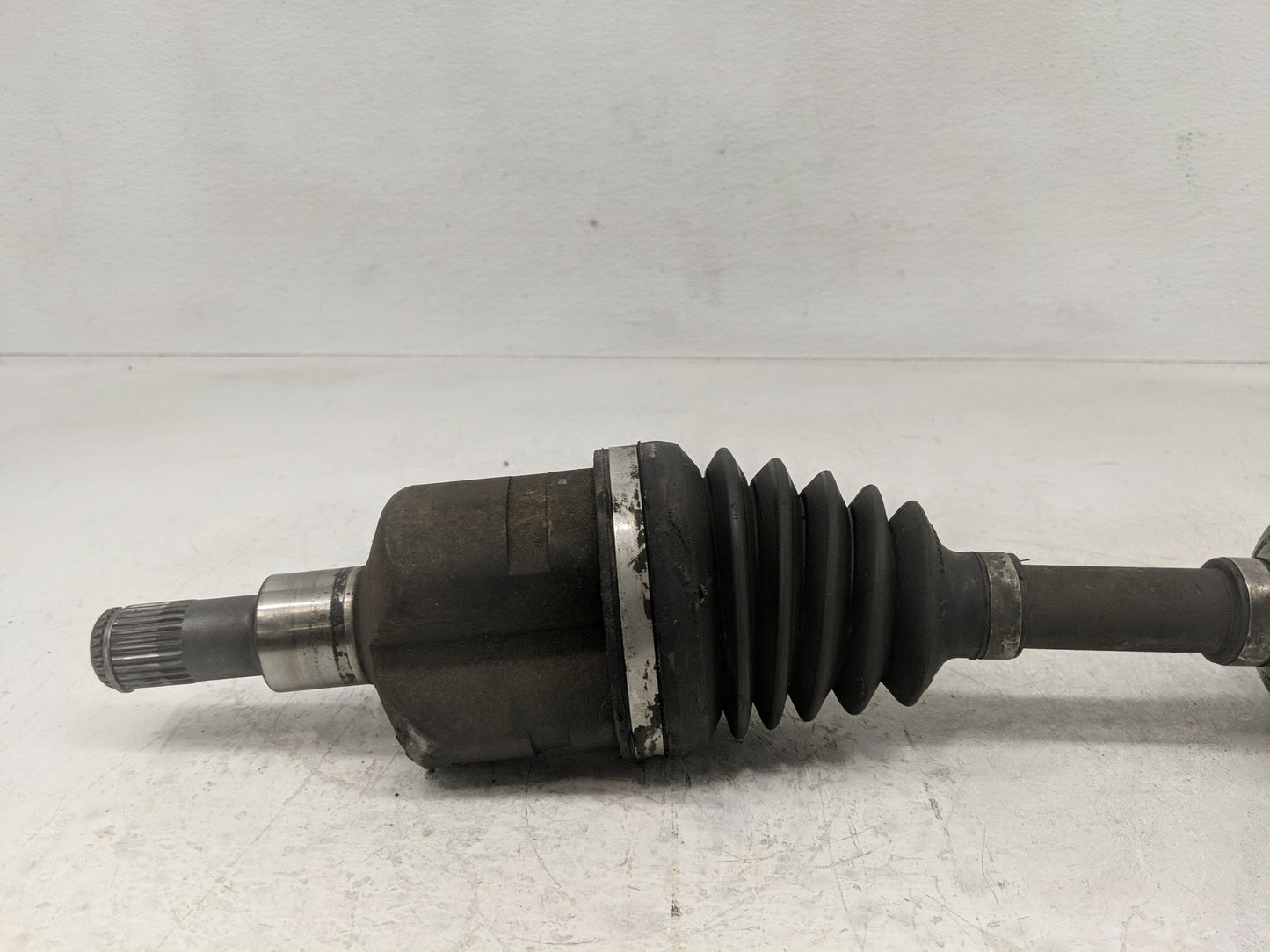 Chevrolet S10 Blazer Axle Shaft Front Driver Cv C/v - Oemusedautoparts1.com
