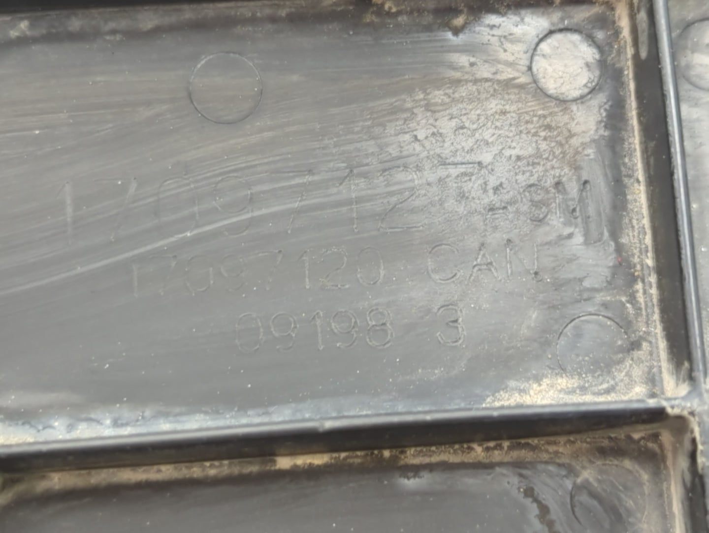 1999 Chevrolet S10 Blazer Fuel Vapor Charcoal Canister - Oemusedautoparts1.com