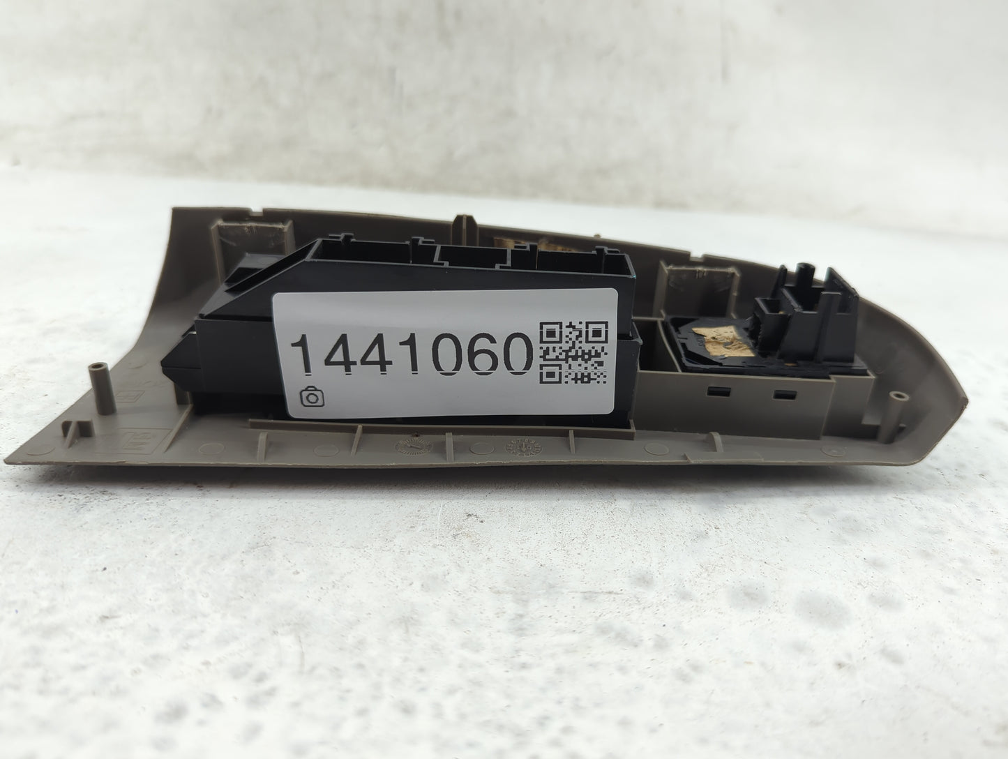 1999 Chevrolet Silverado Master Power Window Switch Replacement Driver Side Left Fits OEM Used Auto Parts - Oemusedautoparts