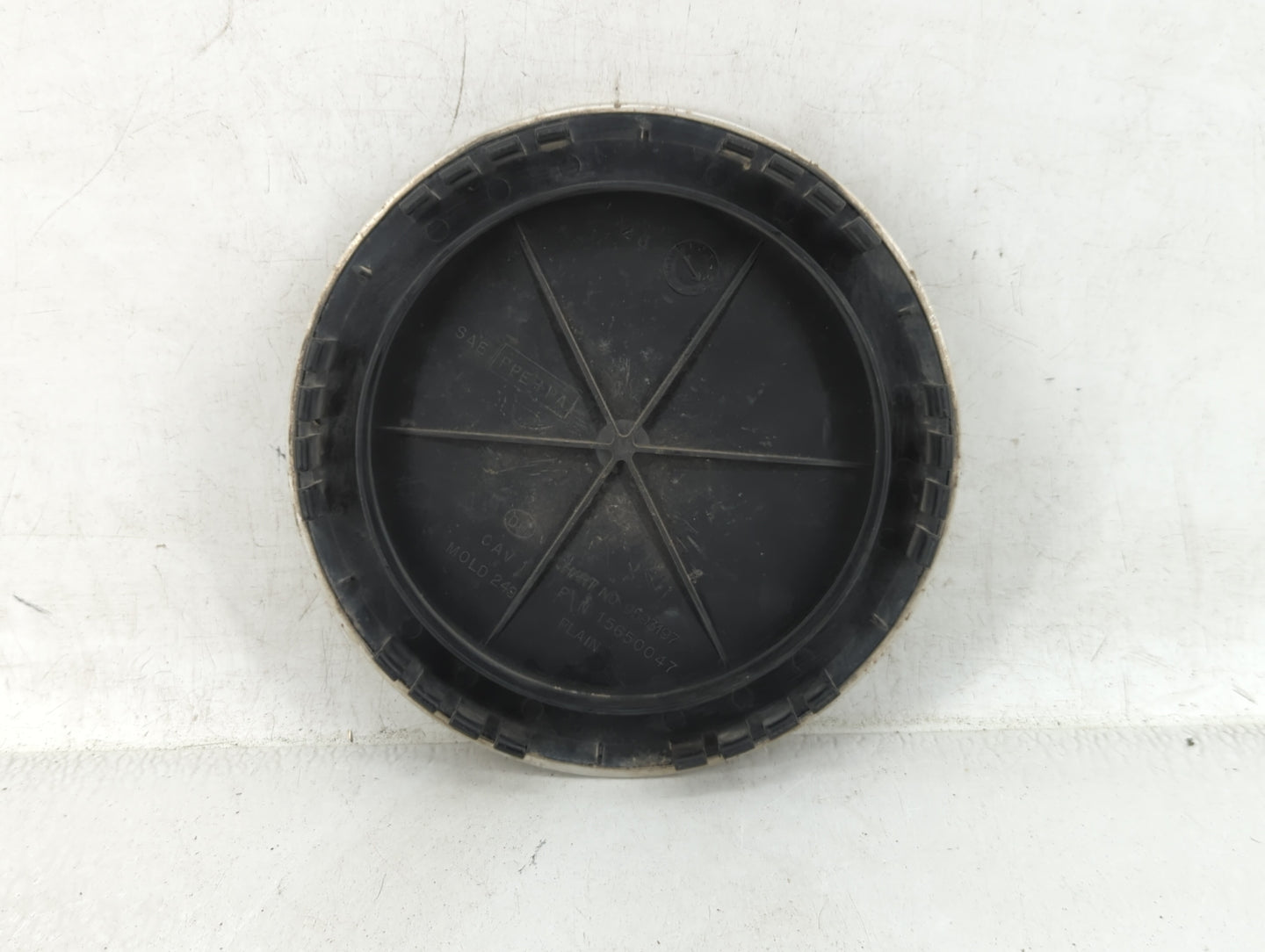 1999 Chevrolet Silverado Rim Wheel Center Cap - Oemusedautoparts1.com