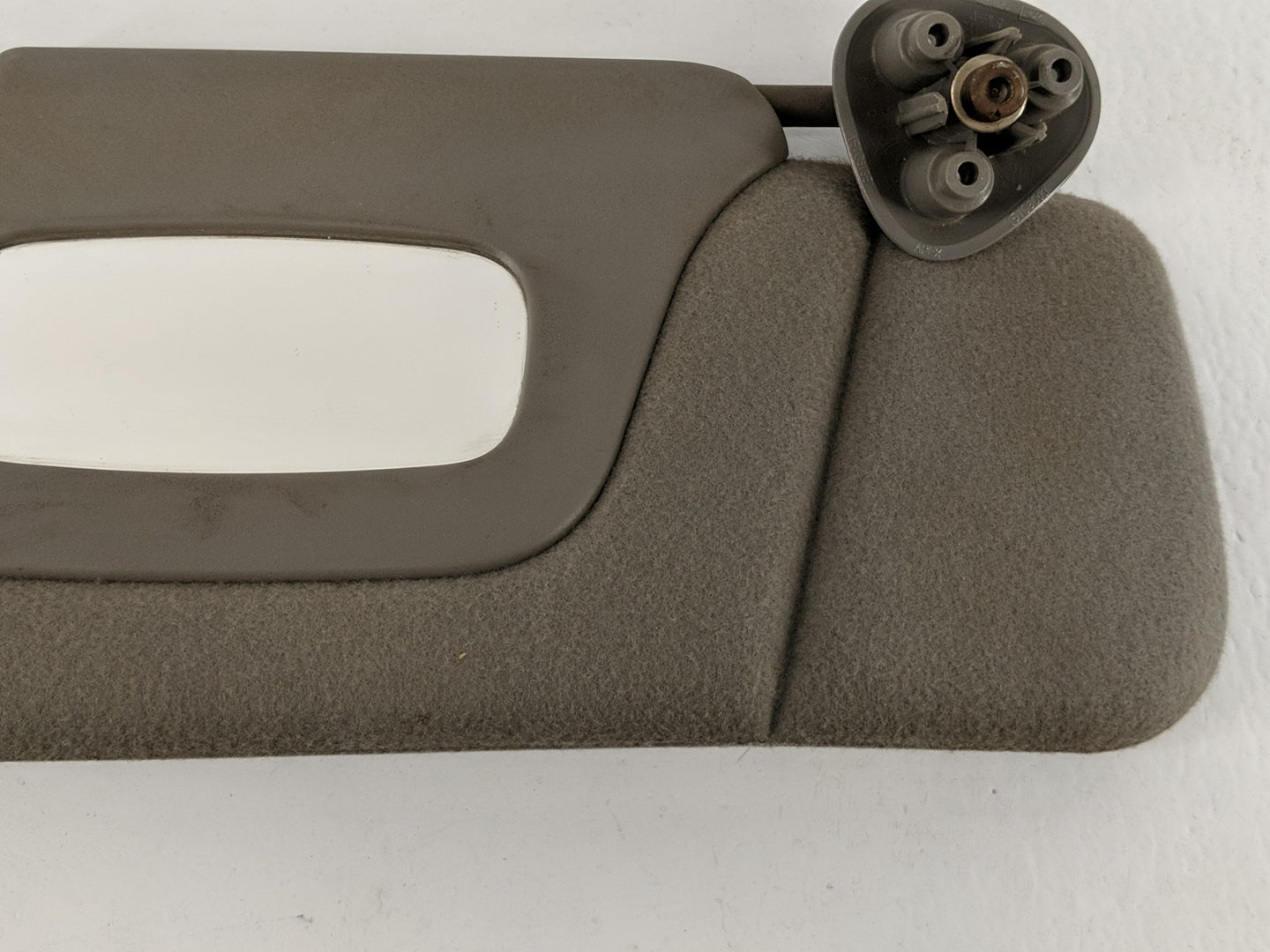 1999 Chevrolet Silverado 1500 Sun Visor Shade Replacement Passenger Right Mirror Fits OEM Used Auto Parts - Oemusedautoparts