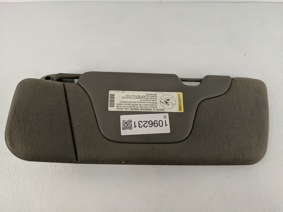 1999 Chevrolet Silverado 1500 Sun Visor Shade Replacement Passenger Right Mirror Fits OEM Used Auto Parts - Oemusedautoparts