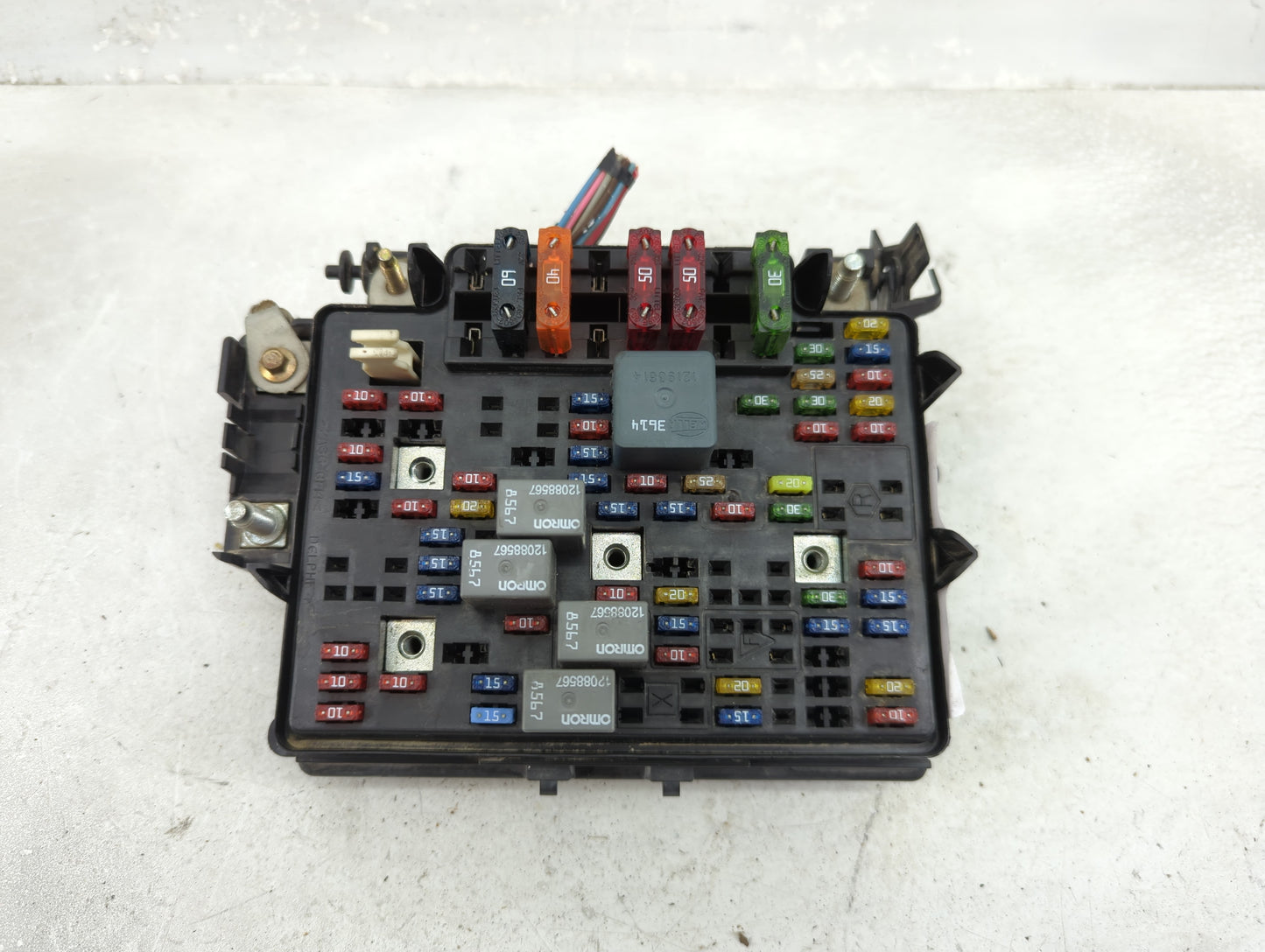 1999 Chevrolet Silverado 1500 Fusebox Fuse Box Panel Relay Module P/N:12193614 12088567 Fits OEM Used Auto Parts - Oemusedau