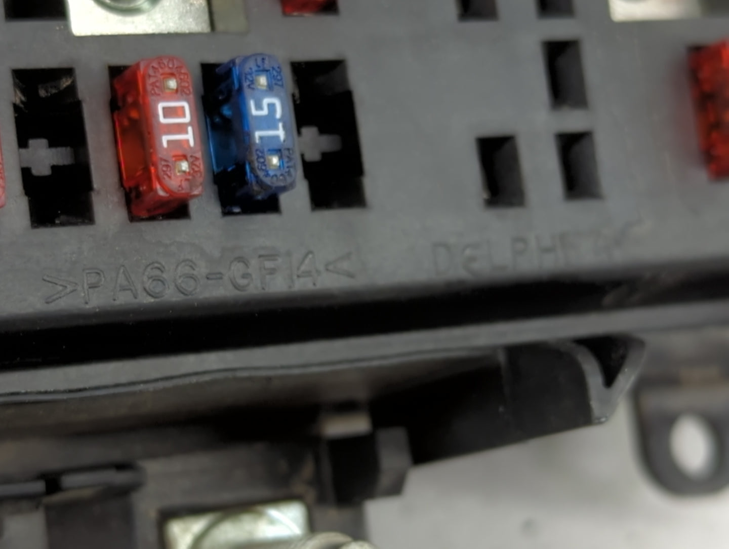 1999 Chevrolet Silverado 1500 Fusebox Fuse Box Panel Relay Module P/N:12193614 12088567 Fits OEM Used Auto Parts - Oemusedau