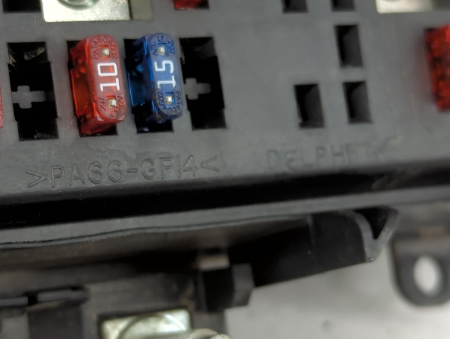 1999 Chevrolet Silverado 1500 Fusebox Fuse Box Panel Relay Module P/N:12193614 12088567 Fits OEM Used Auto Parts - Oemusedau