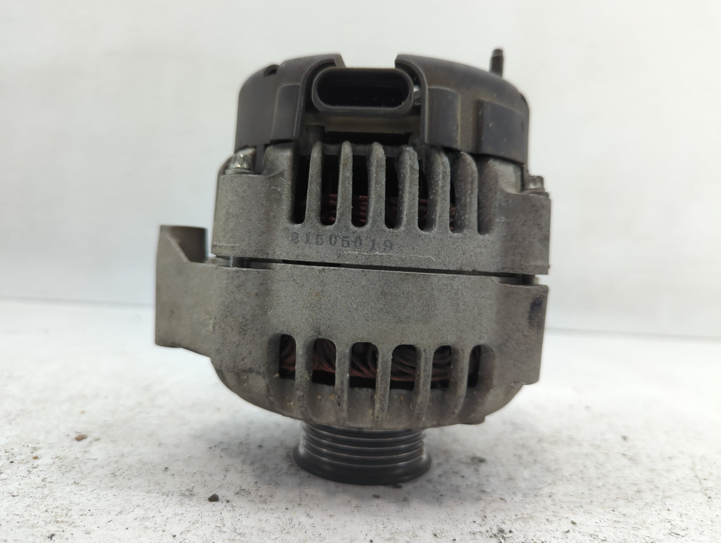 1999 Chevrolet Silverado 1500 Alternator Replacement Generator Charging Assembly Engine OEM Fits OEM Used Auto Parts - Oemus