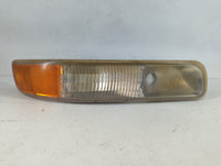 1999-2002 Chevrolet Silverado 1500 Passenger Right Oem Front Light Lamp - Oemusedautoparts1.com