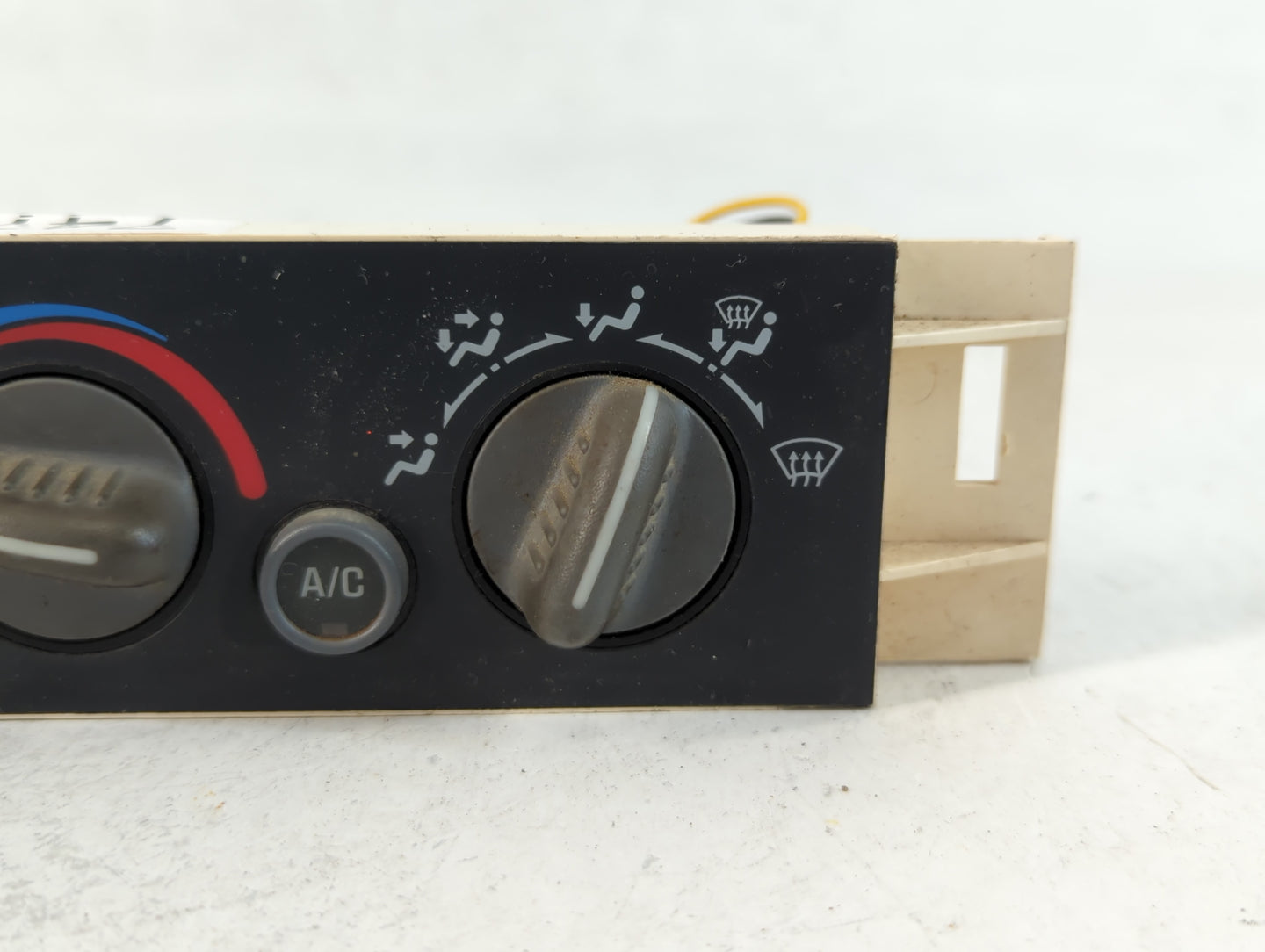 1999-2002 Chevrolet Silverado 1500 Climate Control Module Temperature AC/Heater Replacement P/N:92086-2 Fits OEM Used Auto P