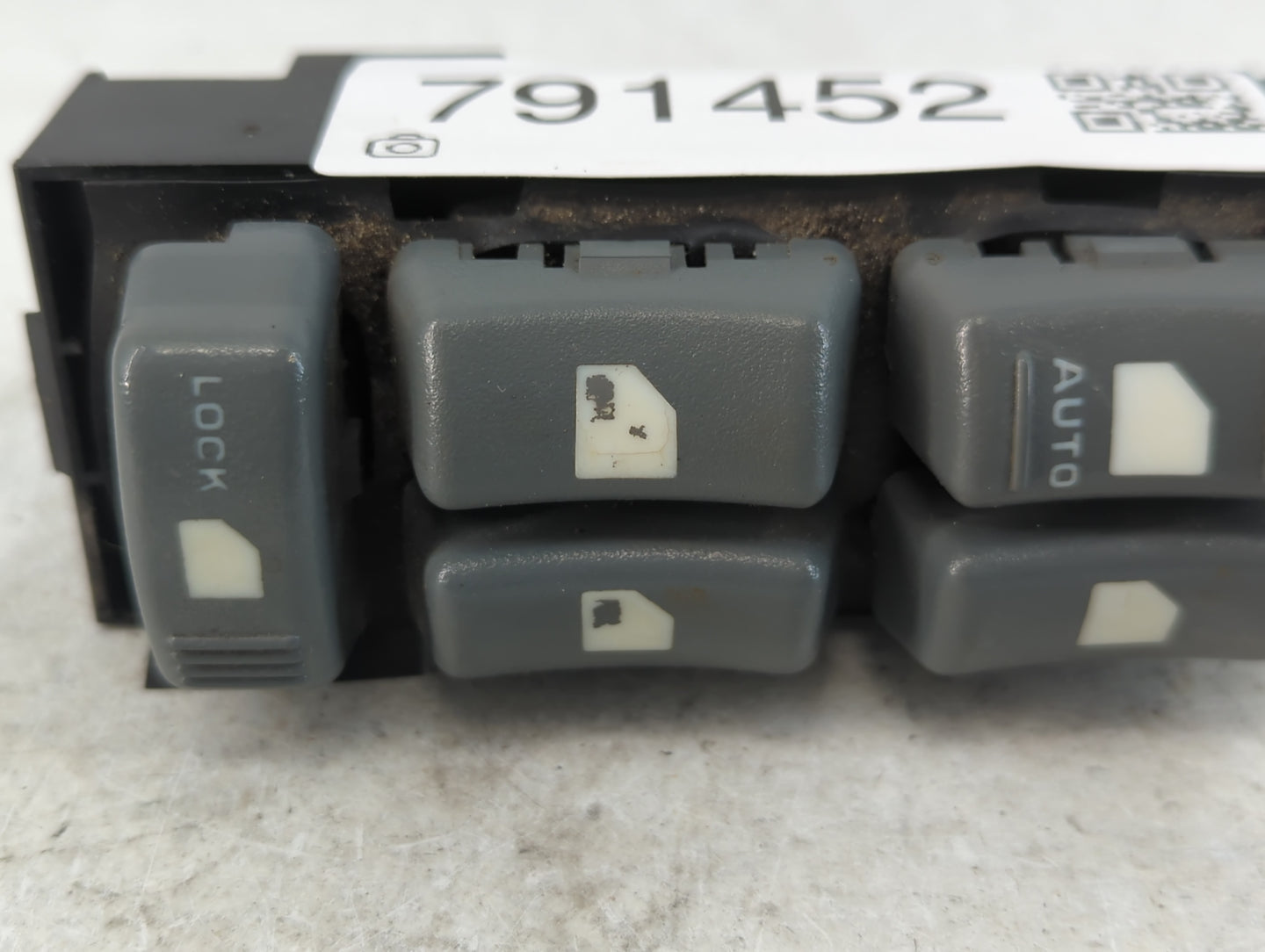 1999 Chevrolet Silverado 1500 Master Power Window Switch Replacement Driver Side Left P/N:2319A50A J12M-8013 Fits OEM Used A