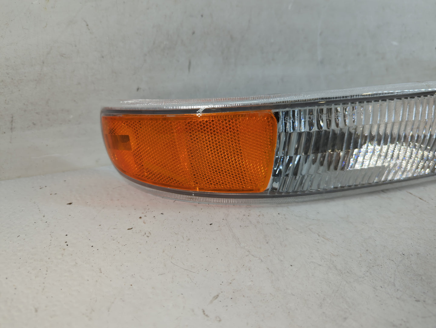 1999-2002 Chevrolet Silverado 1500 Passenger Right Oem Front Light Lamp - Oemusedautoparts1.com