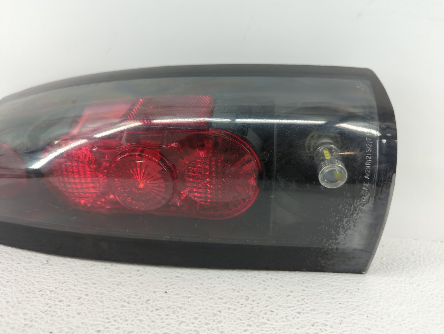1995-1999 Chevrolet Suburban Tail Light Assembly Passenger Right OEM P/N:AI2RS2T Fits OEM Used Auto Parts - Oemusedautoparts