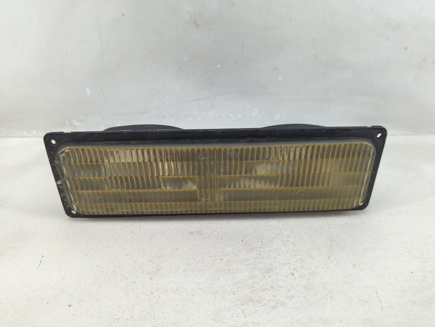 1995-1999 Chevrolet Suburban 1500 Driver Left Oem Front Light Lamp - Oemusedautoparts1.com