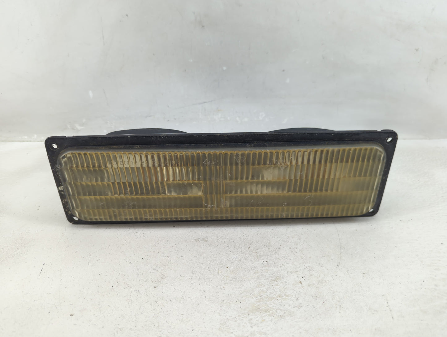 1995-1999 Chevrolet Suburban 1500 Driver Left Oem Front Light Lamp - Oemusedautoparts1.com