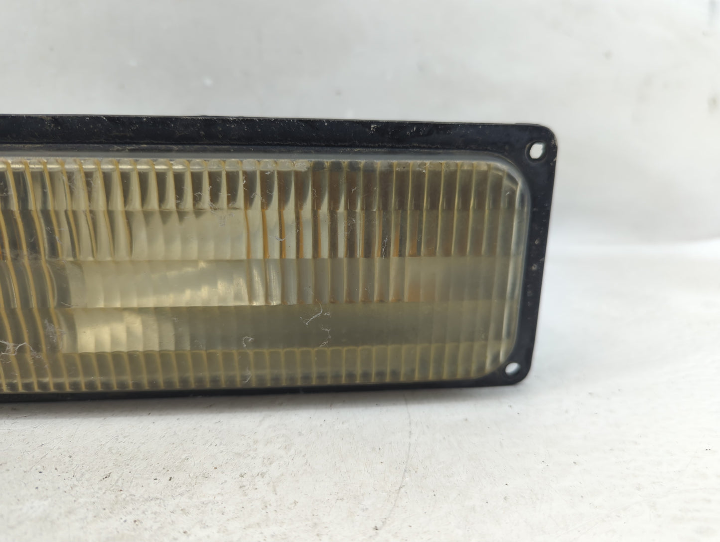 1995-1999 Chevrolet Suburban 1500 Driver Left Oem Front Light Lamp - Oemusedautoparts1.com