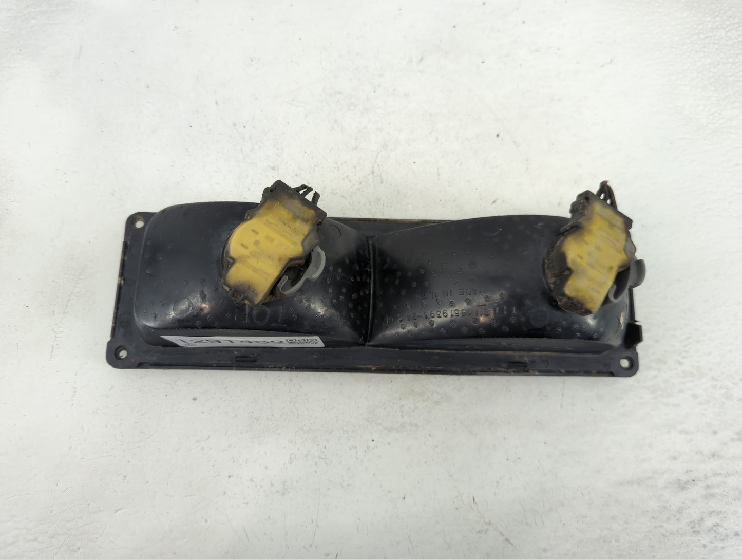 1995-1999 Chevrolet Suburban 1500 Driver Left Oem Front Light Lamp - Oemusedautoparts1.com