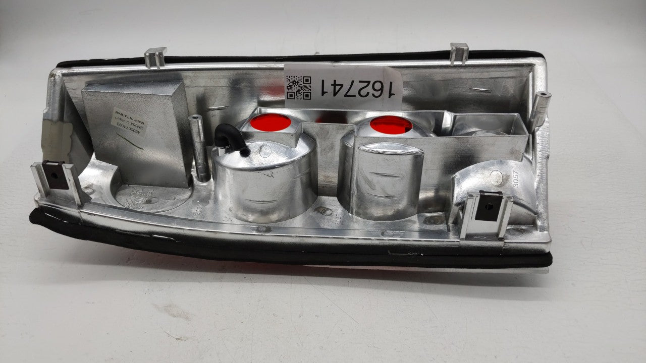 1995-1999 Chevrolet Suburban 1500 Tail Light Assembly Driver Left OEM P/N:SK3811-C-1 GM254-UURW2 Fits OEM Used Auto Parts - 