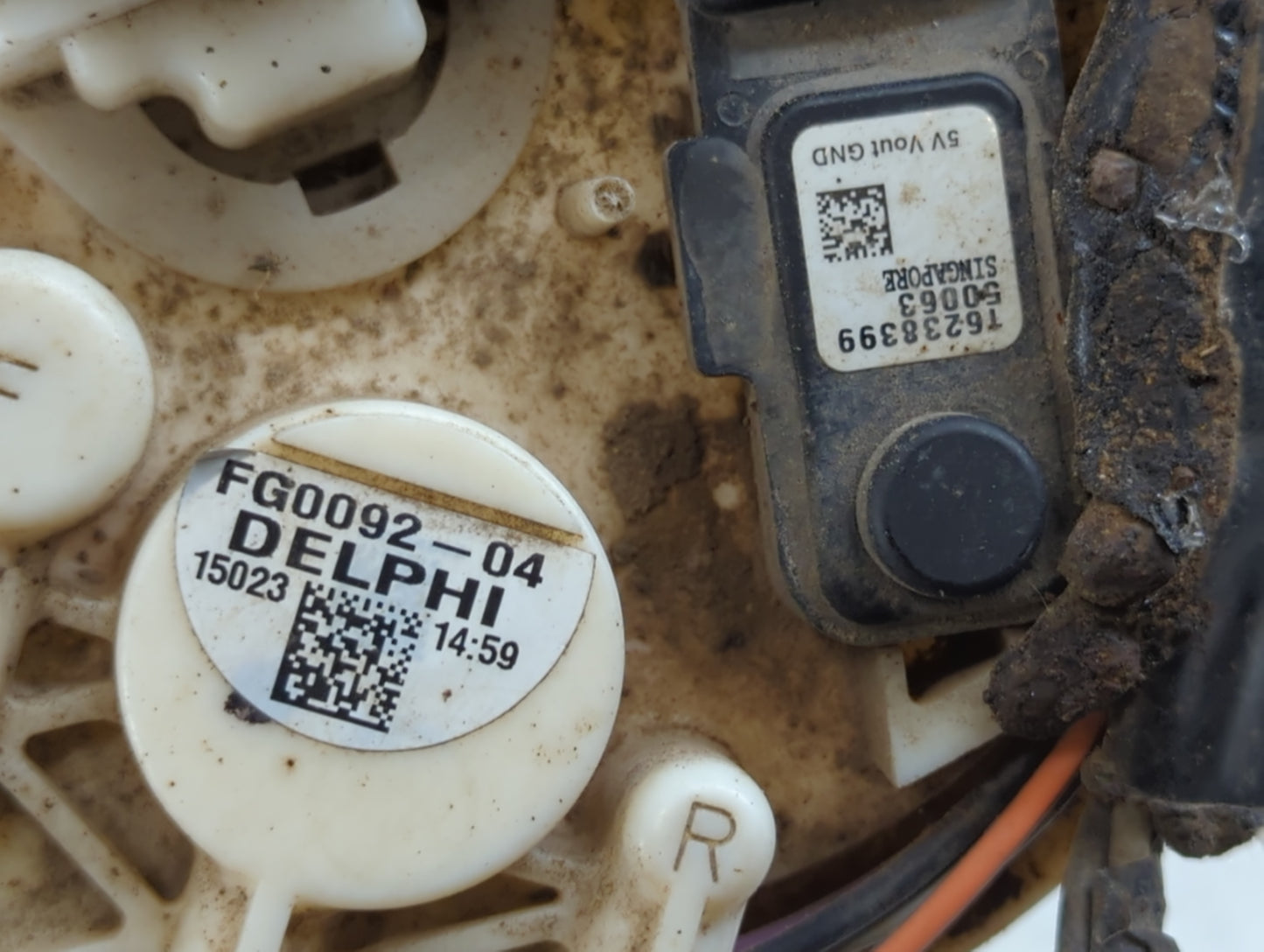 1999 Chevrolet Suburban 2500 Electrical Gas Fuel Pump Assembly - Oemusedautoparts1.com