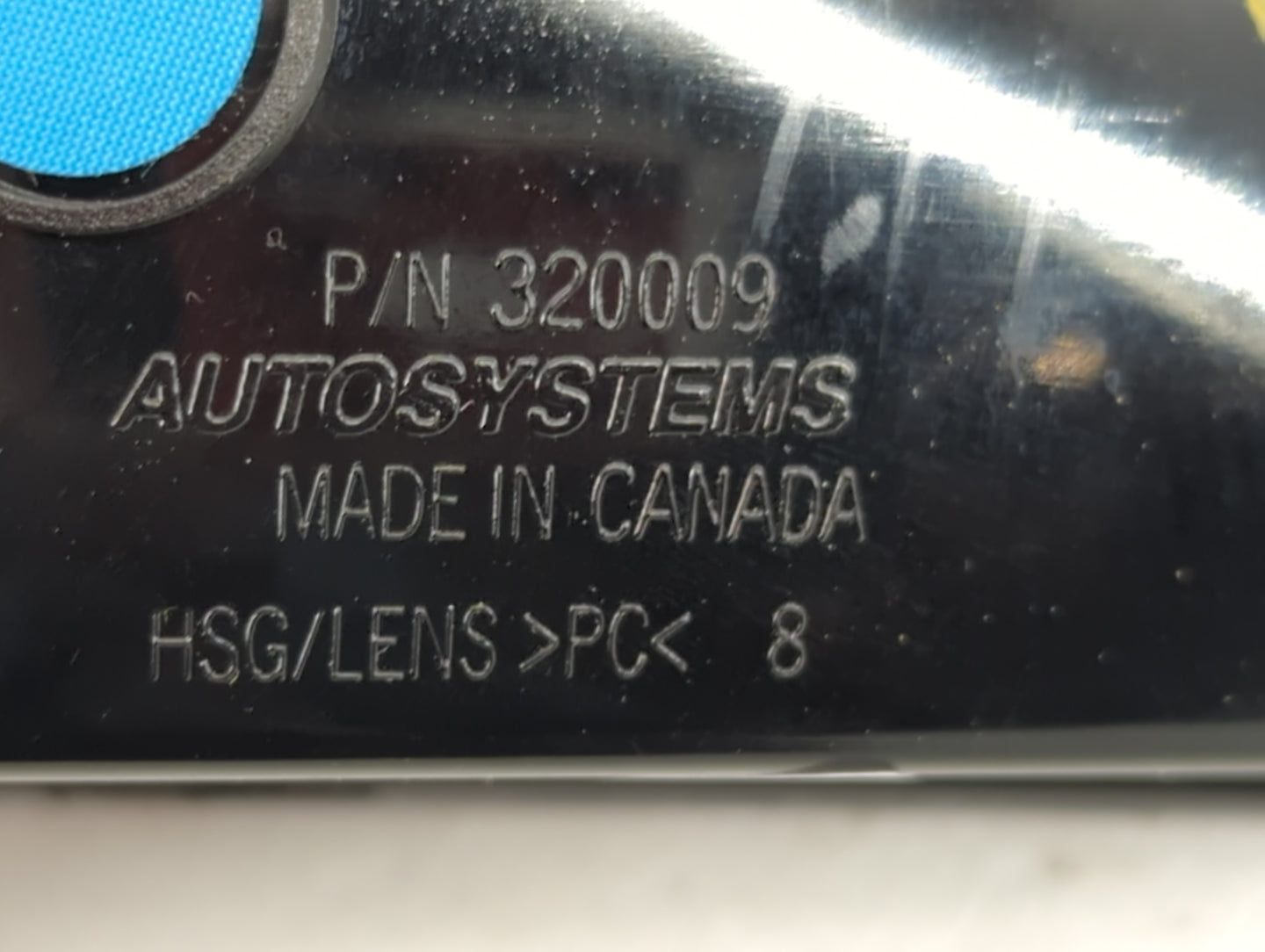 1999-2000 Chevrolet Tahoe Driver Left Oem Front Light Lamp - Oemusedautoparts1.com