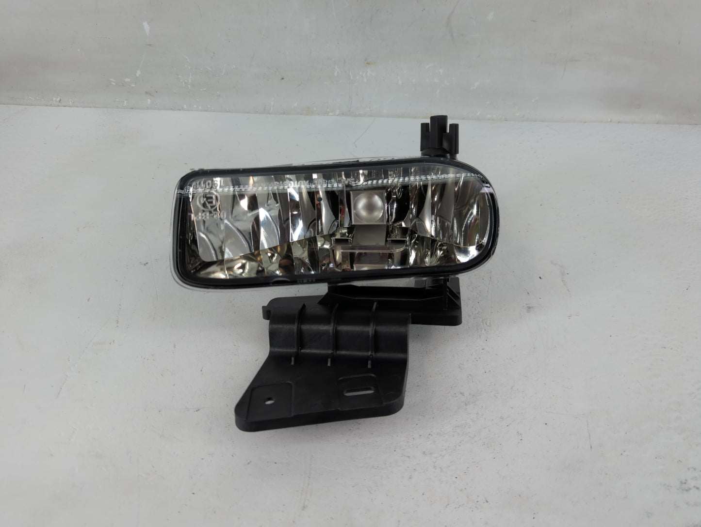 1999-2000 Chevrolet Tahoe Passenger Right Oem Front Light Lamp - Oemusedautoparts1.com