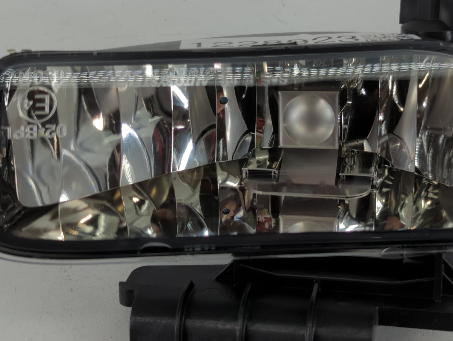 1999-2000 Chevrolet Tahoe Passenger Right Oem Front Light Lamp - Oemusedautoparts1.com