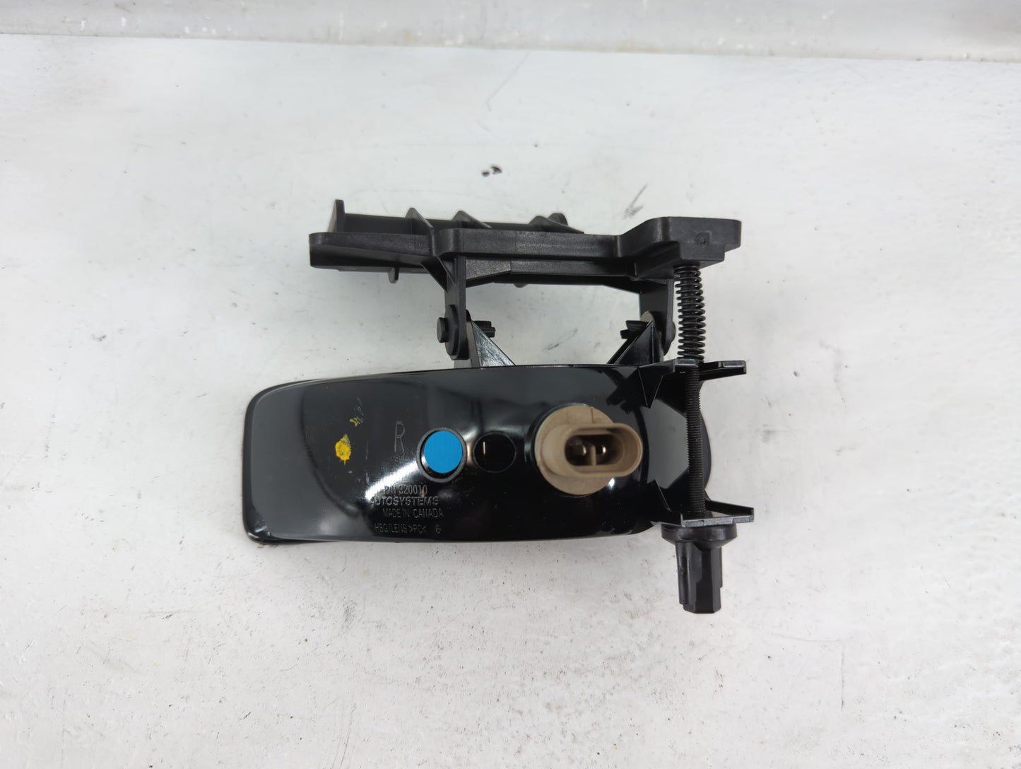 1999-2000 Chevrolet Tahoe Passenger Right Oem Front Light Lamp - Oemusedautoparts1.com